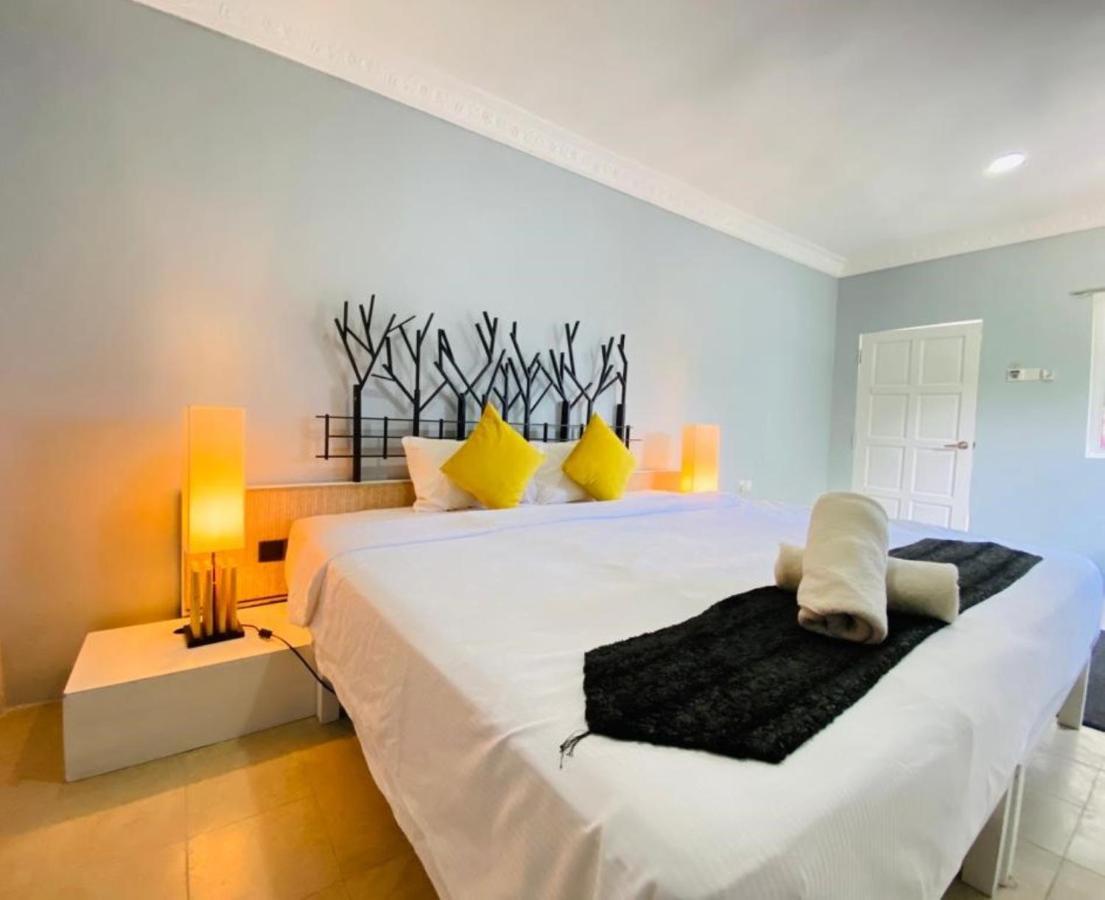 Fat Mermaid Guesthouse ปันไตเจอนัง ภายนอก รูปภาพ
