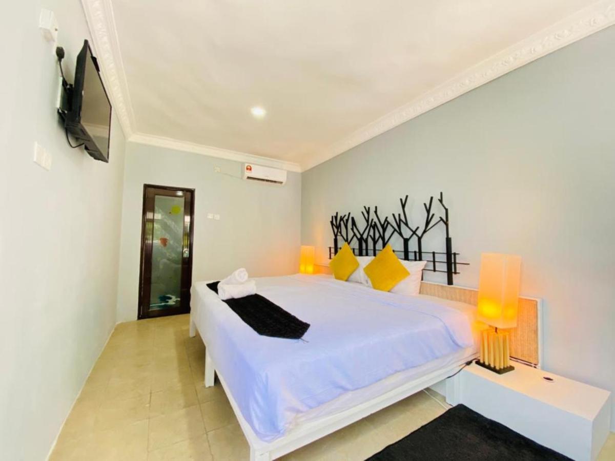 Fat Mermaid Guesthouse ปันไตเจอนัง ภายนอก รูปภาพ