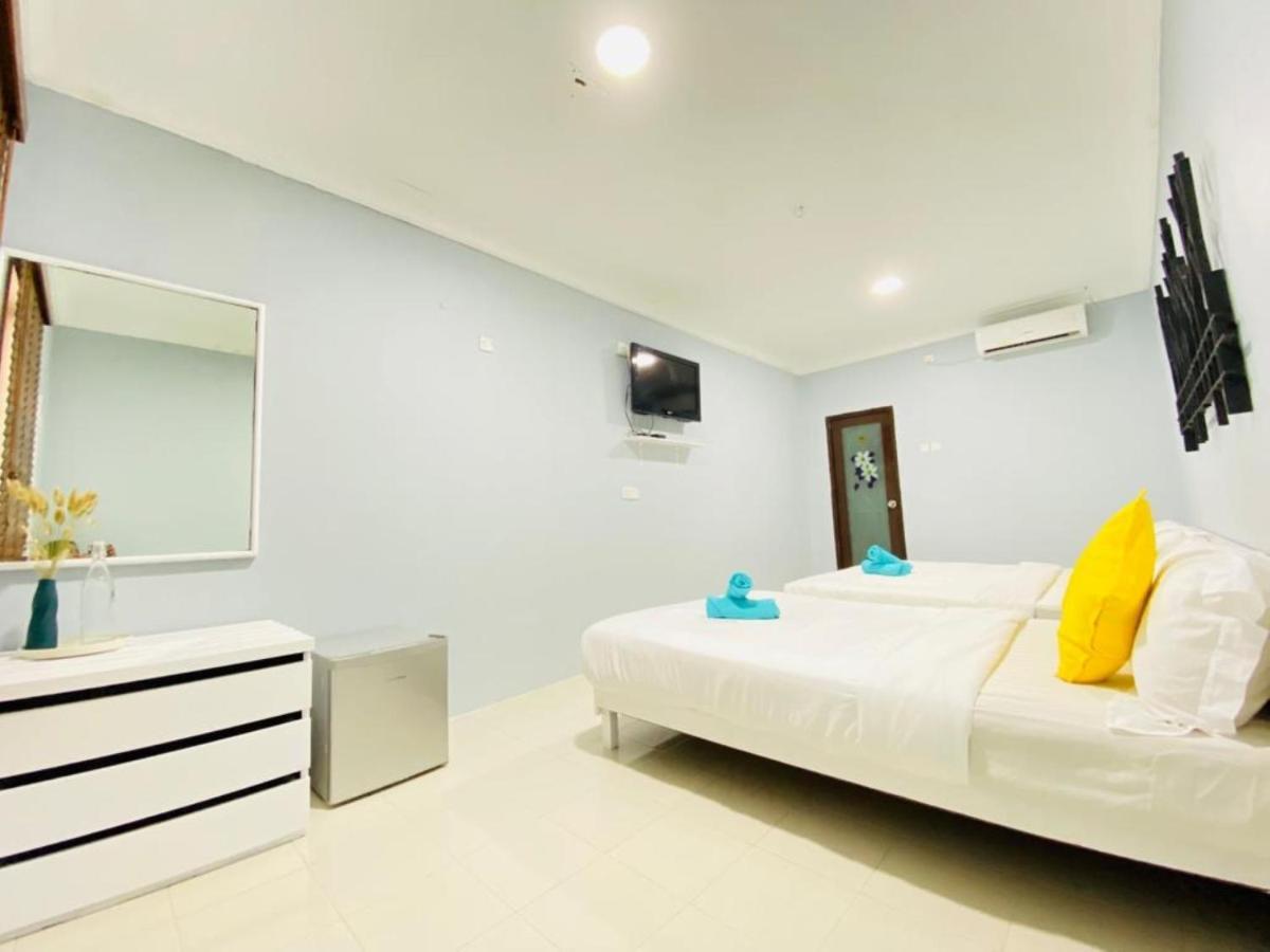 Fat Mermaid Guesthouse ปันไตเจอนัง ภายนอก รูปภาพ